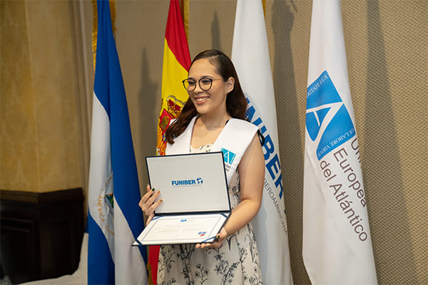 Entrega de títulos en Nicaragua
